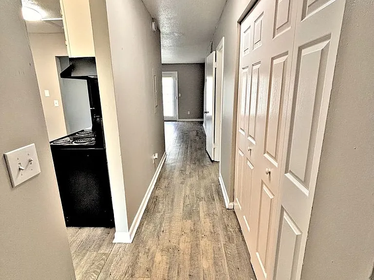 Avalon Cove Townhomes — Photo 13