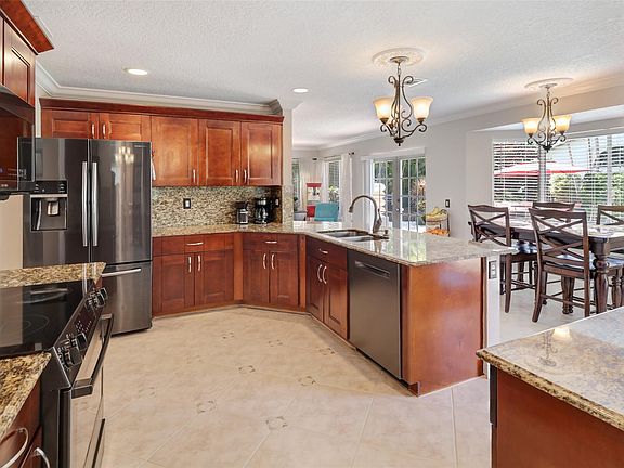 5th image of 5731 NW 62nd Manor
