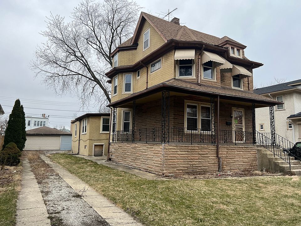 1st image of 130 S 15th Ave