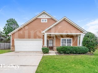 320 Nottingham Dr, Calera, AL 35040