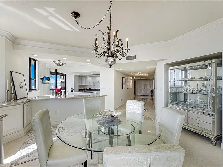 6001 Pelican Bay Blvd #F — Photo 11