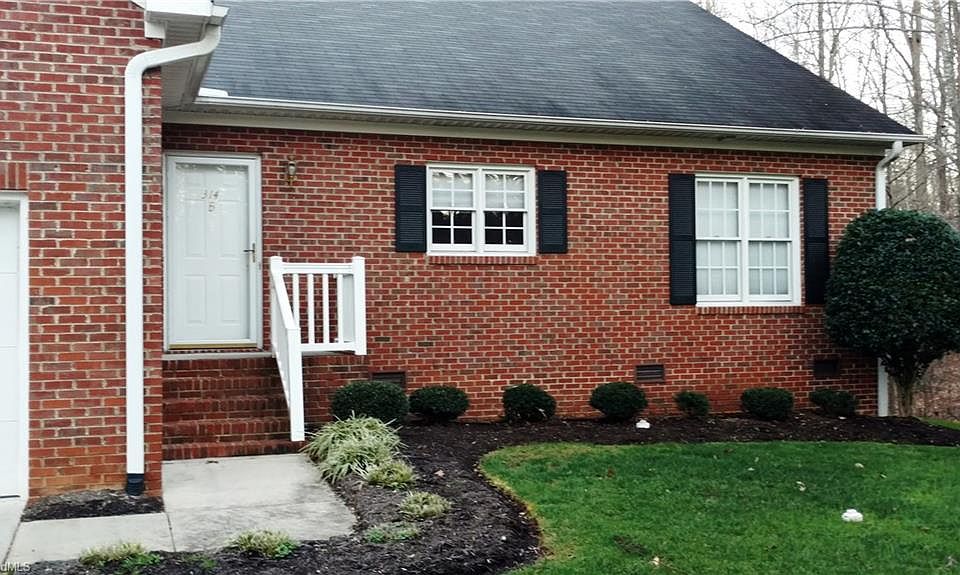 1st image of 314 Oleander Dr #B