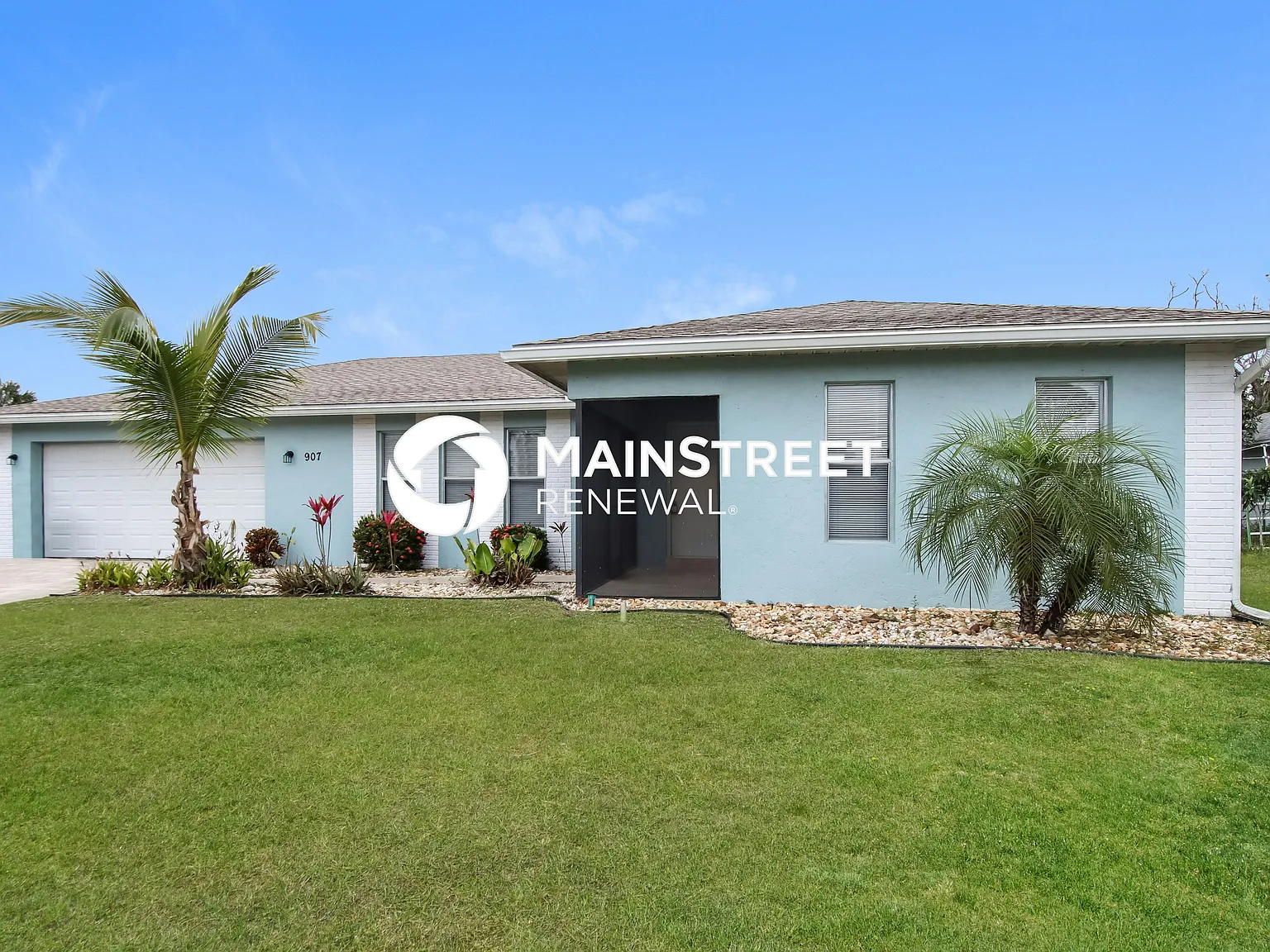 907 Algardi St SE — Photo 2