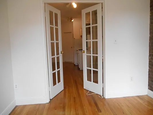 Rented by Prince Real Estate Associates LLC | media 28