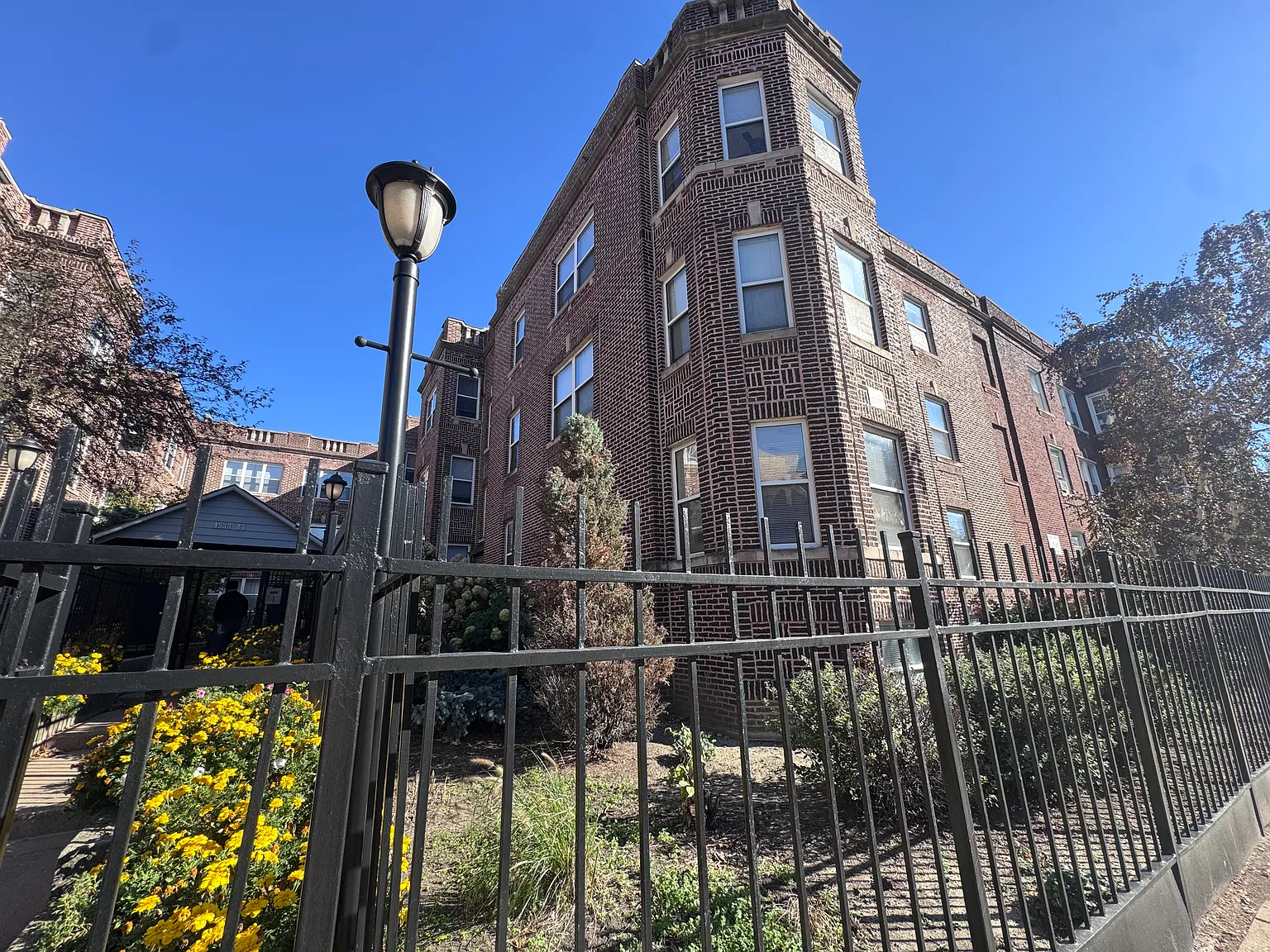 2 bed, $2,000 — Photo 1