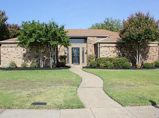 1918 Sierra Dr, Lewisville, TX 75077