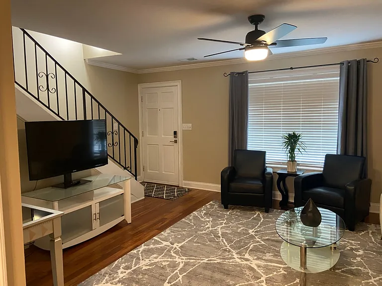 21 Villa Ct SE — Photo 2