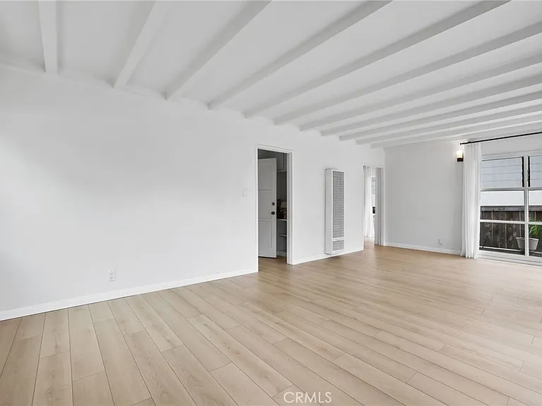 295 Wave St — Photo 4