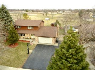 912 S Cooper Rd, New Lenox, IL 60451