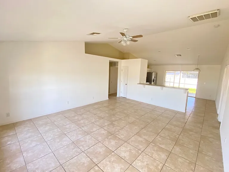 9 Tropicana Pkwy W — Photo 13