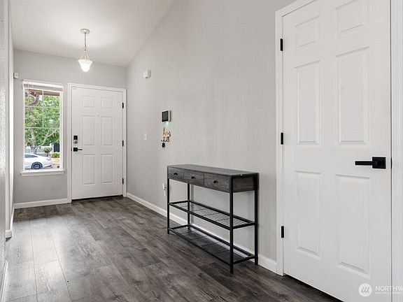 4th image of 15315 105th Avenue SE