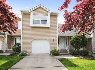 39 Essex Dr, Little Silver, NJ 07739