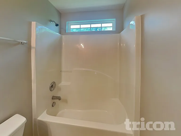 711 Archers Ln — Photo 14