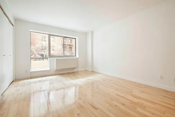 Rented by Town Residential | media 19