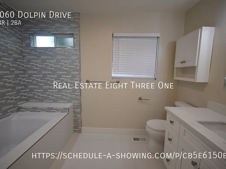2060 Dolphin Dr — Photo 11
