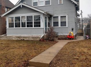 1033 Hawthorne Ave E, Saint Paul, MN 55106