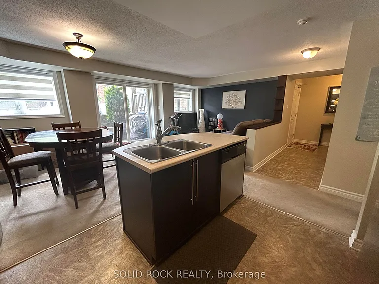 305 Cresthaven Dr #1 — Photo 4