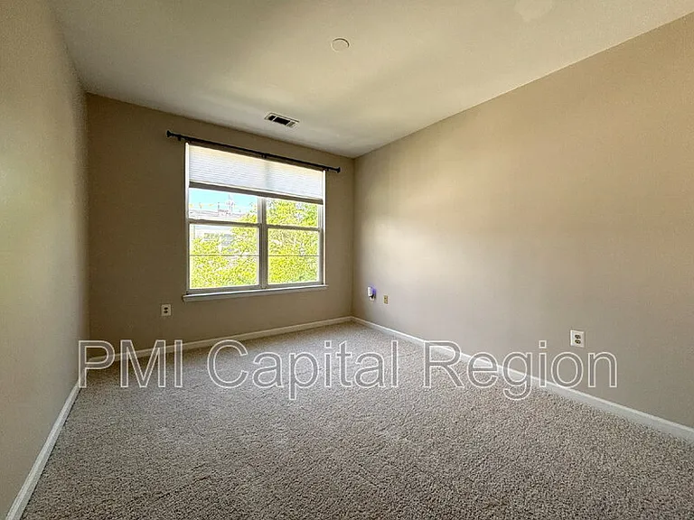 1201 E West Hwy #451 — Photo 7