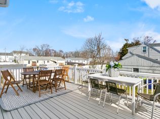 12 Sandy Way, Fairfield, CT 06824