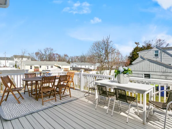 12 Sandy Way, Fairfield, CT 06824