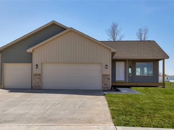 614 E 4th St, Huxley, IA 50124