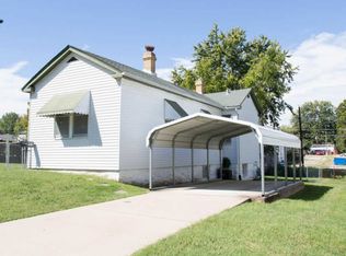 811 Regina Ave, Saint Louis, MO 63125