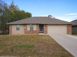 4561 W Tarkio St, Springfield, MO 65802