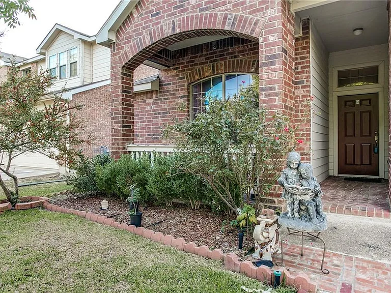 2867 Park Place Dr — Photo 24