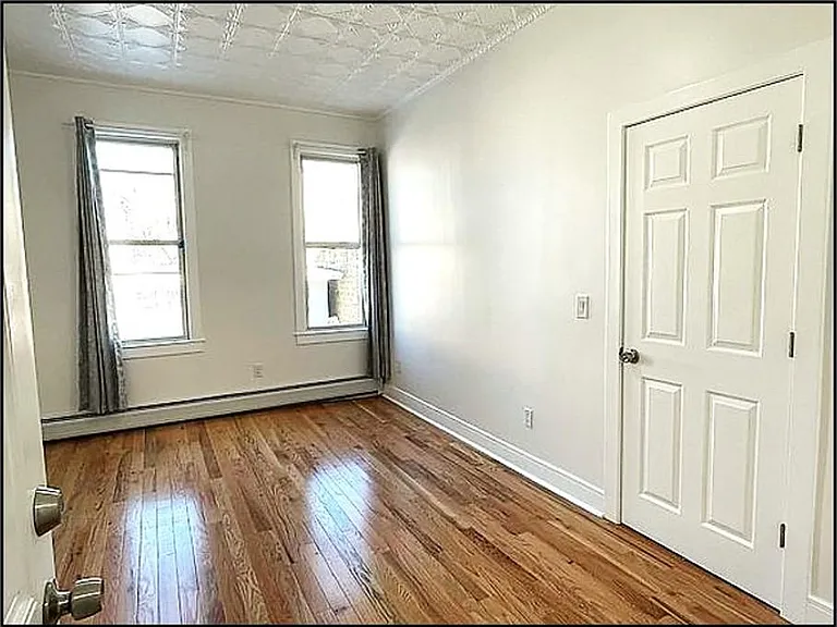 228 Bowers St #1 — Photo 6