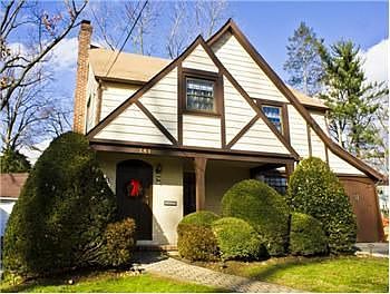 1st image of 141 Smull Ave