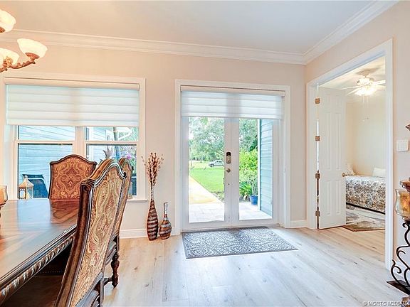 5th image of 4305 SW Bimini Cir
