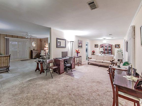 4th image of 101 Clausen Dr