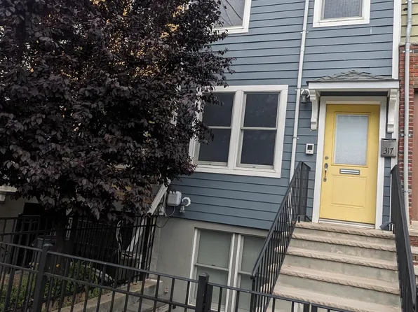 317 Halladay St, Jersey City, NJ 07304