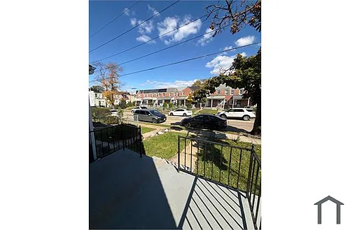 4900 Nelson Ave Photo 1