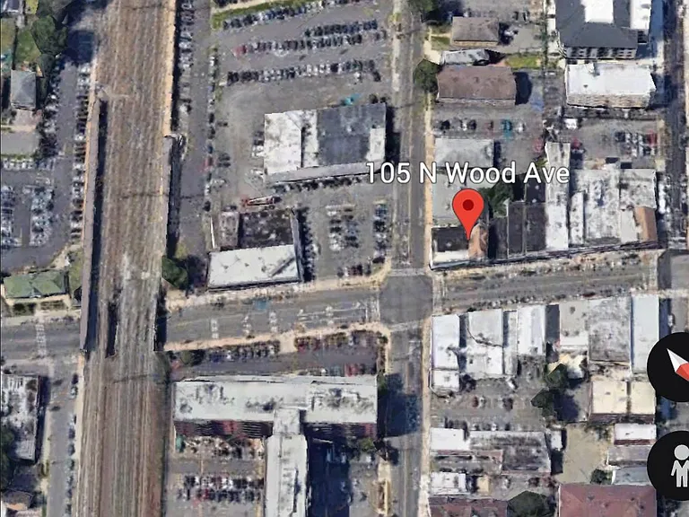 N Wood Ave — Photo 11