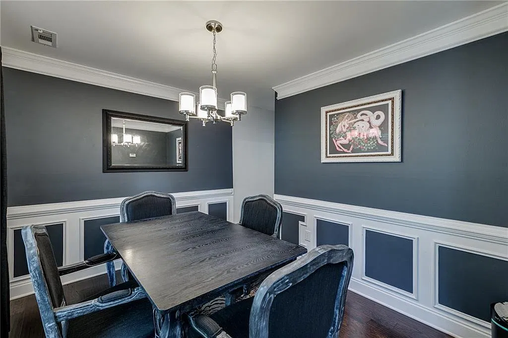 4 bed, 3.5 bath, 3404 sqft, $3,300 — Photo 4