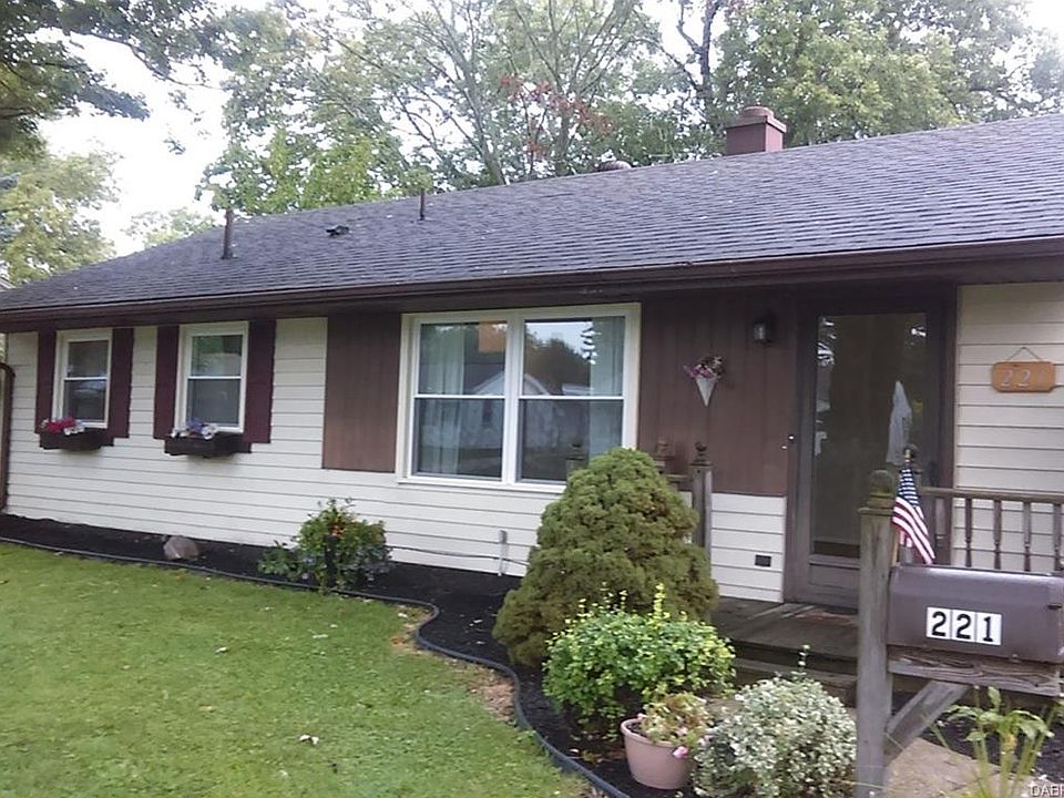 1st image of 221 Inverness Ave