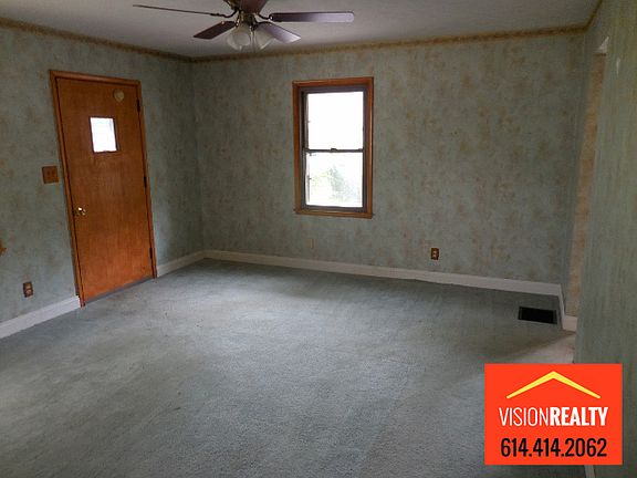 2nd image of 2237 Fenton St