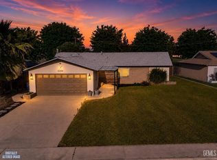 2304 Sandpiper Rd, Bakersfield, CA 93309