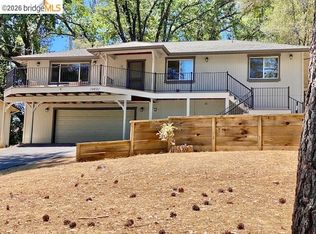 19621 Cottonwood St, Groveland, CA 95321