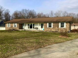 820 W Dupont Rd, Fort Wayne, IN 46825