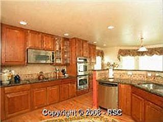 4th image of 794 Coyote Willow Dr
