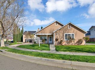 601 Creekside Way, Winters, CA 95694