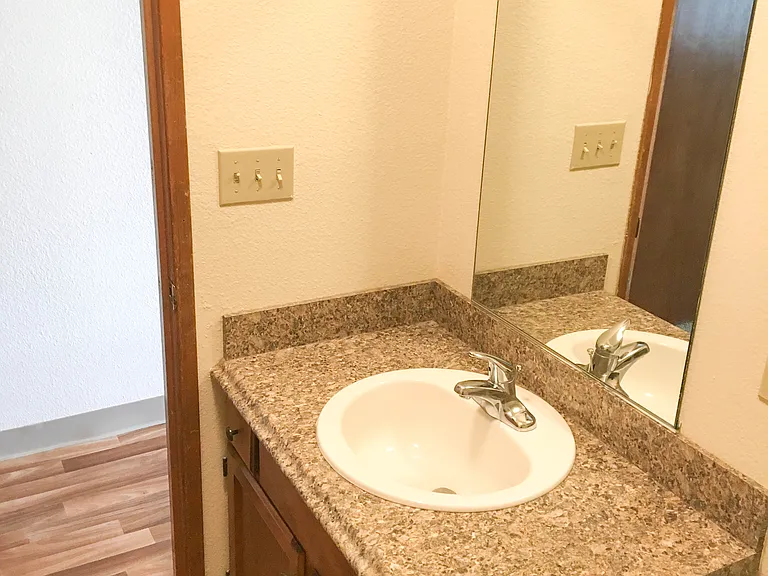 Beaver Creek Apartments — Photo 13