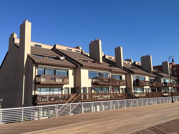 4th image of 625 Oceanfront #A