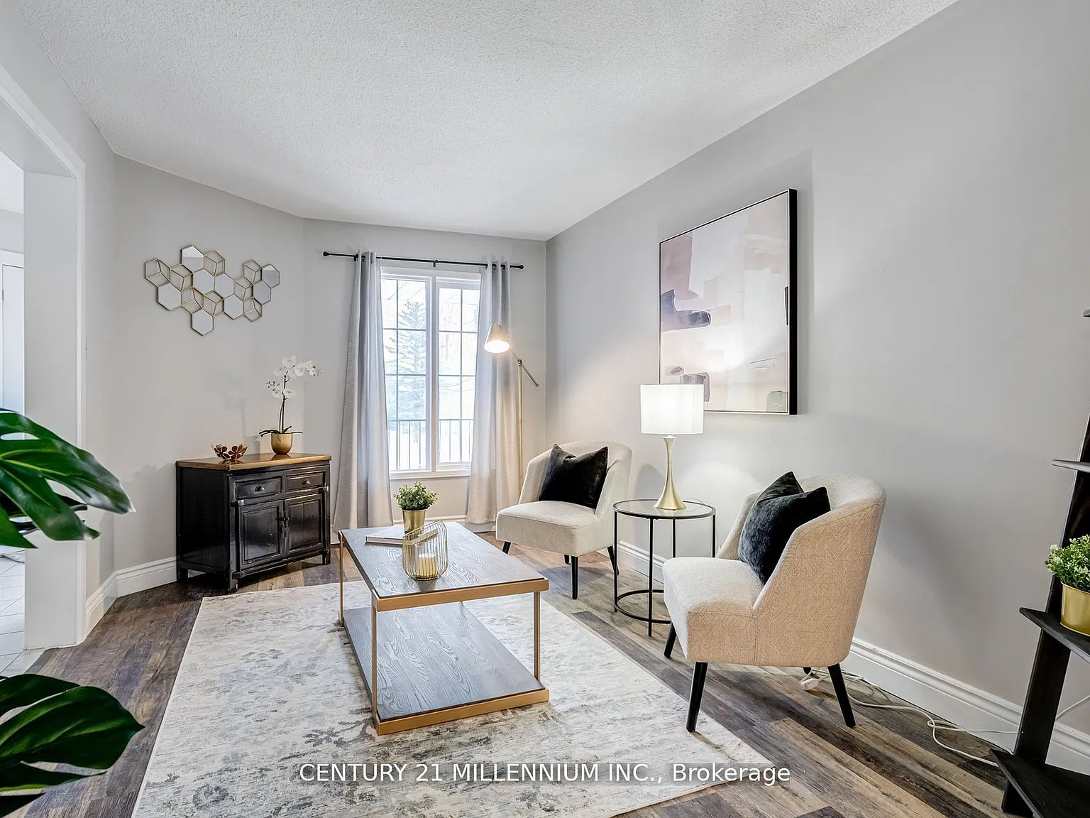 5 bed, $3,200 — Photo 4