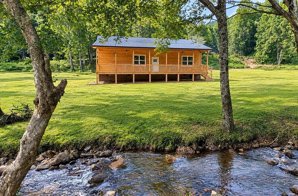 1st image of 3991 Boiling Springs Rd