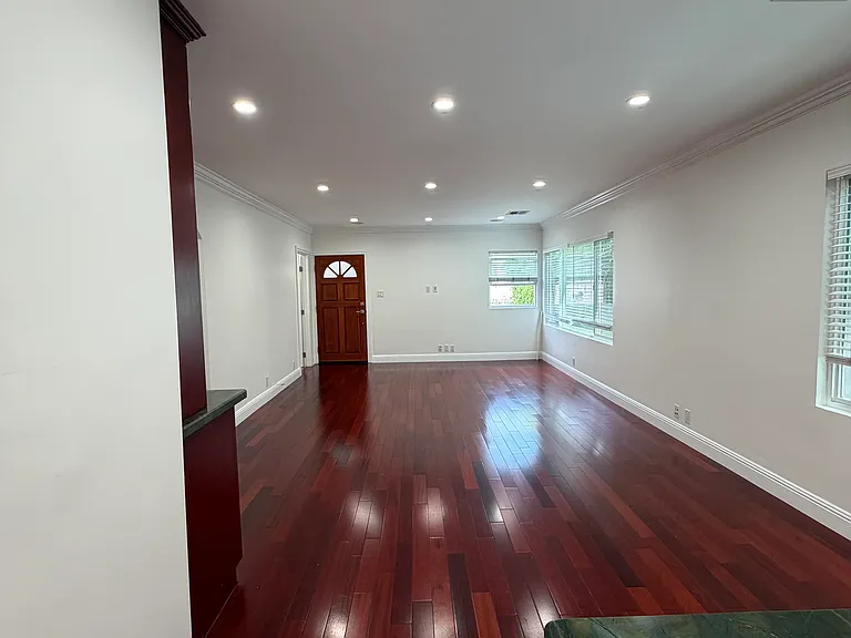 10394 Almayo Ave #10394 — Photo 12