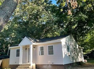 32 Carr Ln, Medford, NY 11763