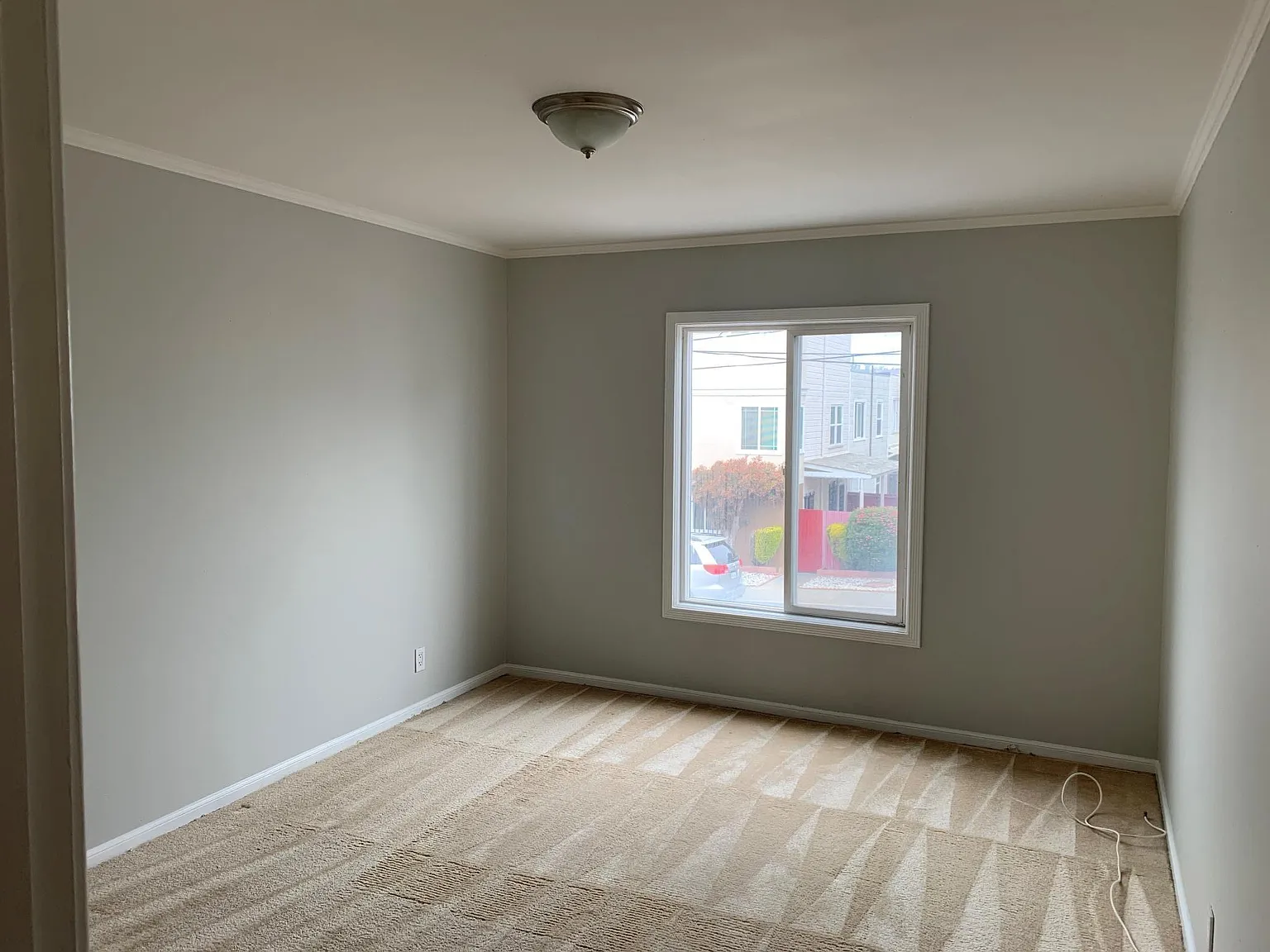 3 bed, 1.5 bath, 1470 sqft, $4,500 — Photo 1